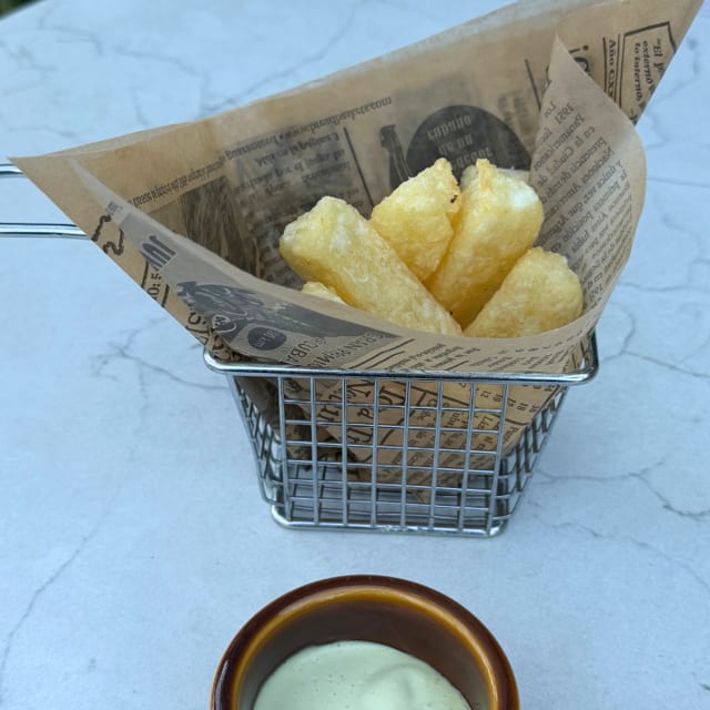 Side Yuca Frita.